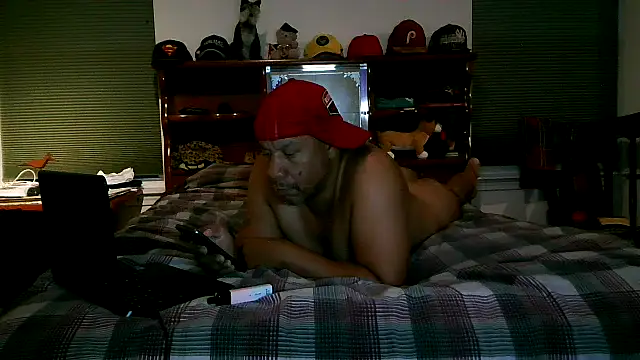 Snapshot of pimpdaddy4ever chatting on 10-08-25, 10:57 pimpdaddy4ever online show from 10-08-25, 10:57
