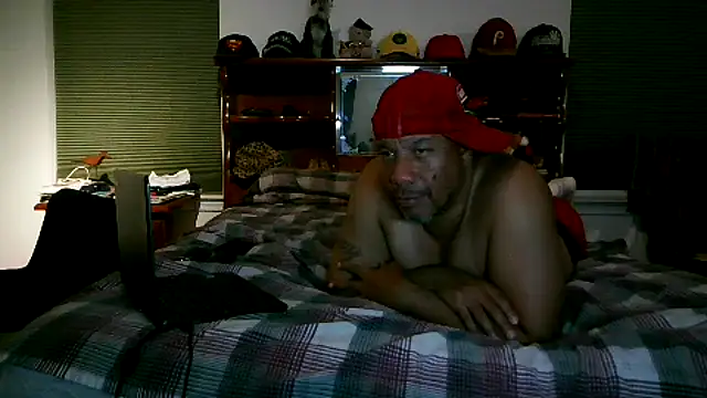 Snapshot of pimpdaddy4ever chatting on 10-11-25, 03:39 pimpdaddy4ever online show from 10-11-25, 03:39