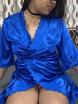 Snapshot of little_shadow chatting on 12-22-25, 04:26 little shadow online show from 12-22-25, 04:26