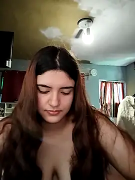 Snapshot of Carandrew chatting on 04-23-26, 04:31 Carandrew online show from 04-23-26, 04:31