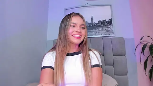 Snapshot of selene_tylor_ chatting on 02-27-26, 04:12 selene tylor online show from 02-27-26, 04:12