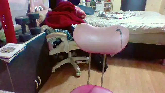 Snapshot of Jennxdolls chatting on 01-19-25, 03:21 Jennxdolls online show from 01-19-25, 03:21