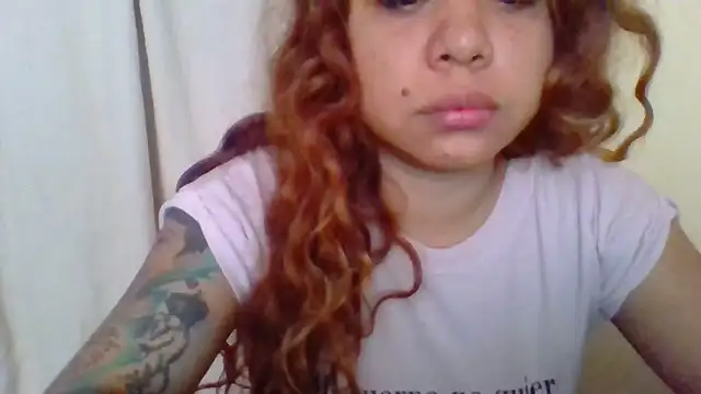 Snapshot of Jennxdolls chatting on 02-04-26, 03:18 Jennxdolls online show from 02-04-26, 03:18