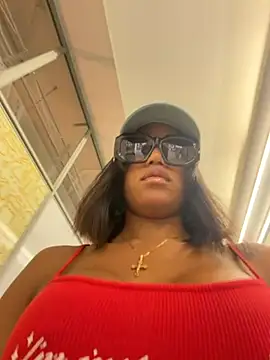 Black Dolll online show from 07-12-26, 10:39