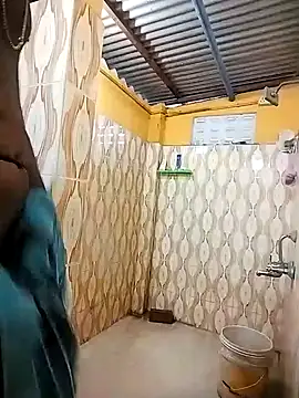 Snapshot of bas1cooks chatting on 12-24-24, 11:28 bas1cooks online show from 12-24-24, 11:28