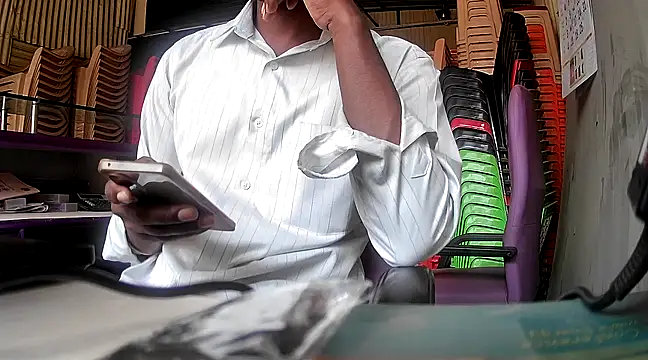 Snapshot of bas1cooks chatting on 01-24-25, 05:53 bas1cooks online show from 01-24-25, 05:53