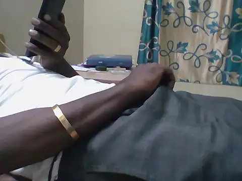 Snapshot of bas1cooks chatting on 10-02-25, 04:47 bas1cooks online show from 10-02-25, 04:47