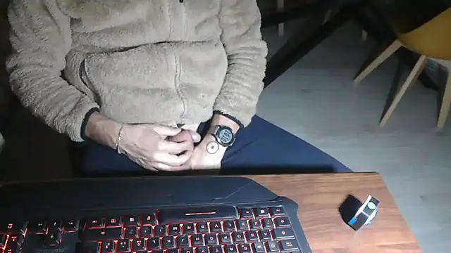 Adri gard online show from 03-06-26, 09:11