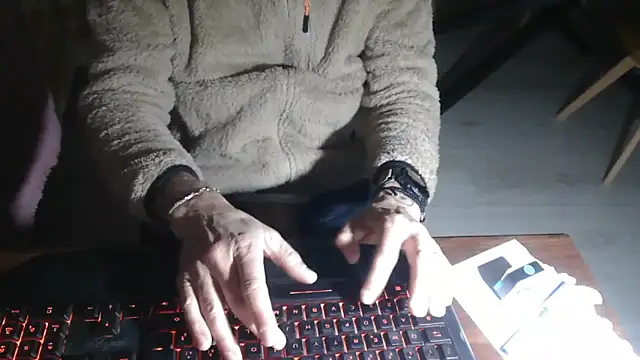 Adri gard online show from 04-04-26, 08:28