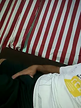 Snapshot of GJS281 chatting on 09-28-25, 02:28 GJS281 online show from 09-28-25, 02:28