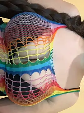 Evelyn Moon online show from 10-13-25, 01:11