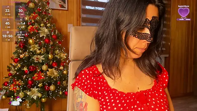 Reinacatchile online show from 12-23-25, 12:19