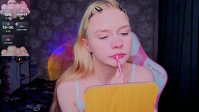 Milia Parker online show from 03-27-26, 01:33