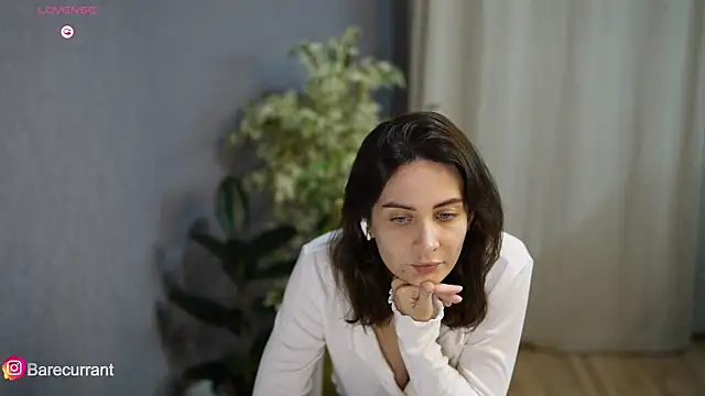 Snapshot of sochnagirls chatting on 12-27-24, 10:05 sochnagirls online show from 12-27-24, 10:05