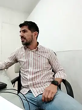 Snapshot of tatoocba88 chatting on 11-06-25, 07:15 tatoocba88 online show from 11-06-25, 07:15