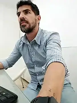 Snapshot of tatoocba88 chatting on 11-13-25, 07:24 tatoocba88 online show from 11-13-25, 07:24