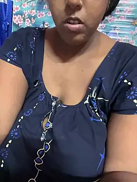 Snapshot of Beauty-queen chatting on 06-26-26, 03:38 Beauty-queen online show from 06-26-26, 03:38