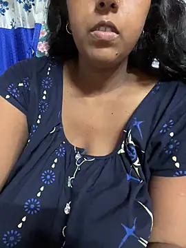 Snapshot of Beauty-queen chatting on 06-29-26, 10:59 Beauty-queen online show from 06-29-26, 10:59