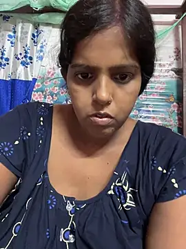 Snapshot of Beauty-queen chatting on 07-06-26, 03:14 Beauty-queen online show from 07-06-26, 03:14