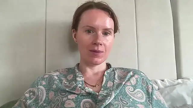 Snapshot of redheadrosie69 chatting on 09-10-25, 09:09 redheadrosie69 online show from 09-10-25, 09:09