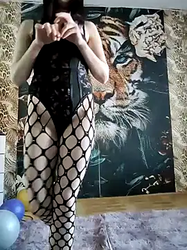 NikaXBerry online show from 12-15-24, 09:56