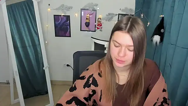 Josephine Kiss online show from 12-14-24, 07:51