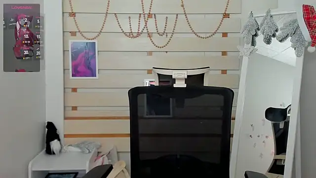 Josephine Kiss online show from 12-24-24, 01:28