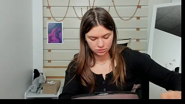 Josephine Kiss online show from 01-23-25, 07:00