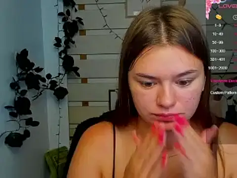 Josephine Kiss online show from 07-03-26, 10:43