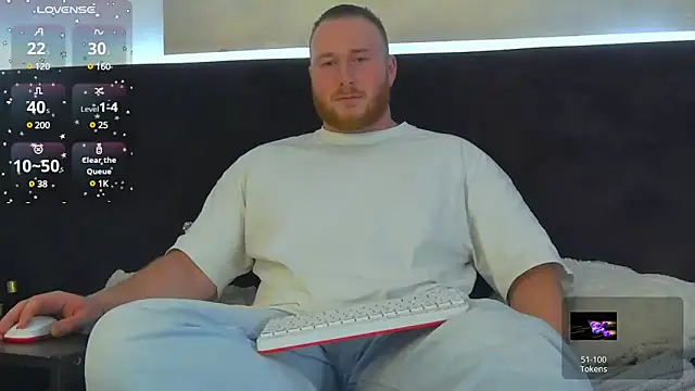 Snapshot of RoddyStill chatting on 01-24-25, 11:37 RoddyStill online show from 01-24-25, 11:37