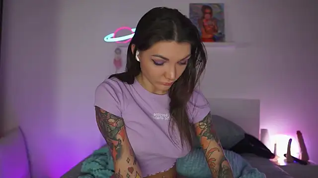 Lady3Holes online show from 01-31-25, 04:48