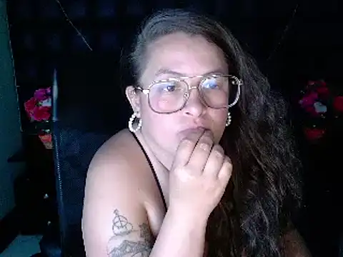 Snapshot of SaraThomso chatting on 12-29-24, 09:06 SaraThomso online show from 12-29-24, 09:06