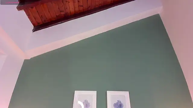  anavictoria  online show from 10-18-25, 01:12