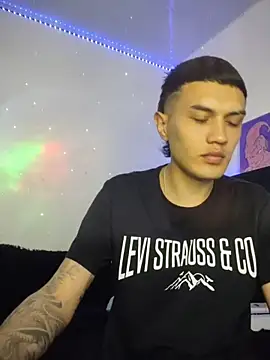 Tifanny Sweett online show from 11-21-25, 03:38