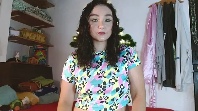 Snapshot of Kaory_32 chatting on 12-22-25, 09:01 Kaory 32 online show from 12-22-25, 09:01