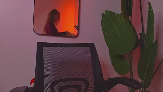 Whitney Svonn online show from 03-12-25, 07:17