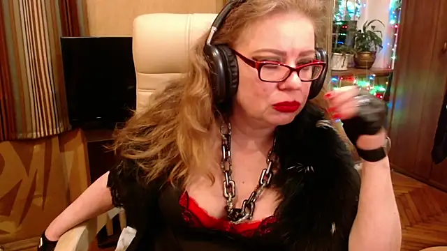 Snapshot of Miss_Tress chatting on 05-03-26, 08:59 Miss Tress online show from 05-03-26, 08:59
