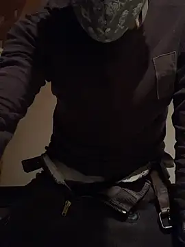 Snapshot of TweakyDude chatting on 02-12-26, 12:44 TweakyDude online show from 02-12-26, 12:44