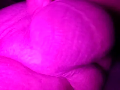 Snapshot of Barrentine88 chatting on 02-11-25, 07:44 Barrentine88 online show from 02-11-25, 07:44