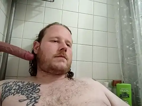 Snapshot of Barrentine88 chatting on 02-19-25, 06:44 Barrentine88 online show from 02-19-25, 06:44