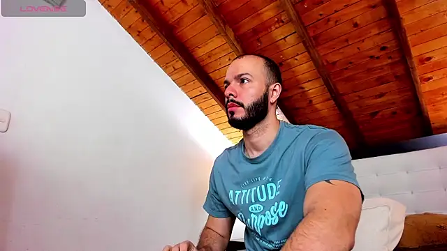 Tom Bailey online show from 12-14-25, 12:43