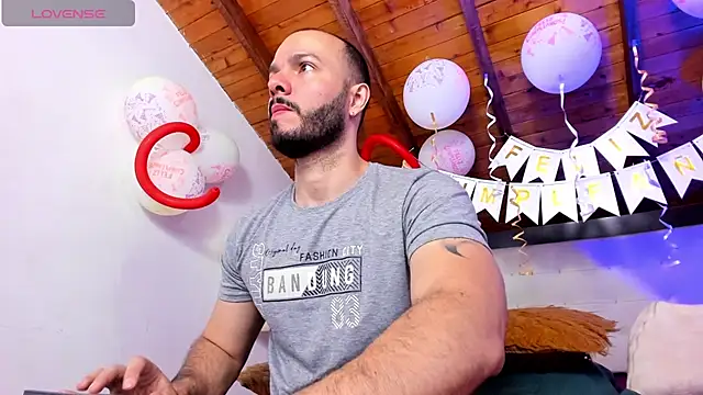 Tom Bailey online show from 02-20-26, 12:38