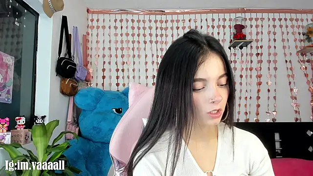 lucyy tay online show from 09-23-25, 09:51