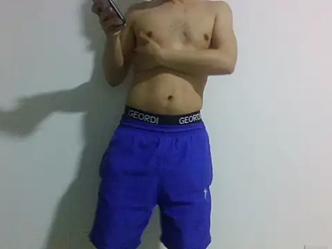 Snapshot of daryl_xxx chatting on 03-10-26, 05:12 daryl xxx online show from 03-10-26, 05:12