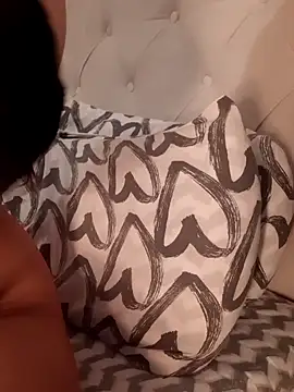 Snapshot of Princess-Arab chatting on 12-19-24, 08:23 Princess-Arab online show from 12-19-24, 08:23