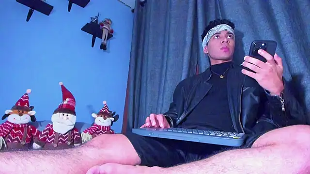 Snapshot of Stefann_salvatoree chatting on 12-30-24, 12:22 Stefann salvatoree online show from 12-30-24, 12:22