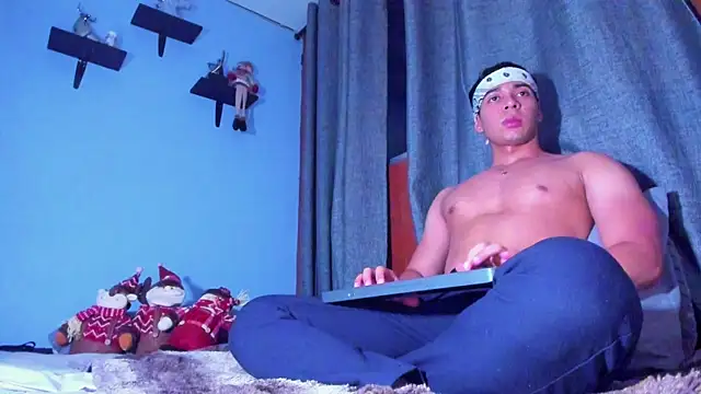 Snapshot of Stefann_salvatoree chatting on 01-09-25, 02:33 Stefann salvatoree online show from 01-09-25, 02:33