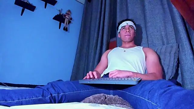 Snapshot of Stefann_salvatoree chatting on 01-17-25, 06:57 Stefann salvatoree online show from 01-17-25, 06:57