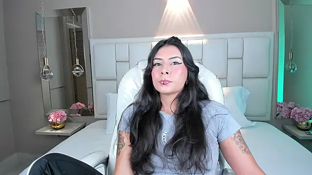 Snapshot of JessyEvans chatting on 11-15-25, 07:32 JessyEvans online show from 11-15-25, 07:32