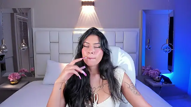 Snapshot of JessyEvans chatting on 11-21-25, 07:34 JessyEvans online show from 11-21-25, 07:34